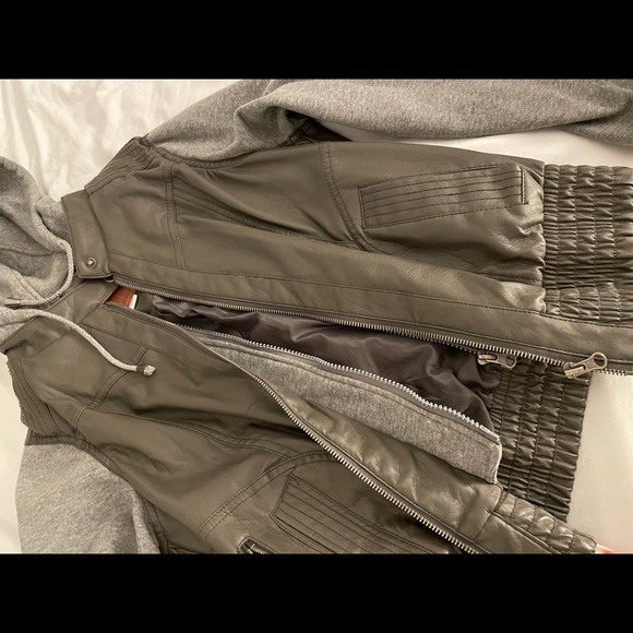 💕 CUTE WOMENS HOODIE JACKET 💕 - Picture 3 of 13